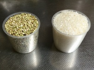 蕎麦の実と白米